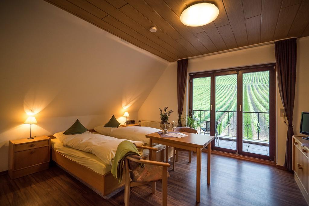 Weingut Peifer Apartman Traben-Trarbach Szoba fotó