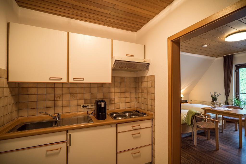 Weingut Peifer Apartman Traben-Trarbach Szoba fotó